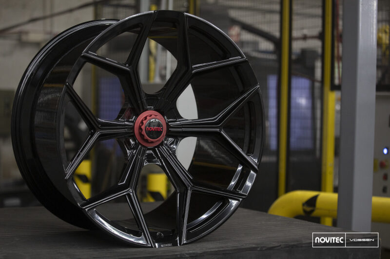 Vossen x Novitec NL4-5L 23x10.5 / 5x130 / ET21 - (Urus - Front)
